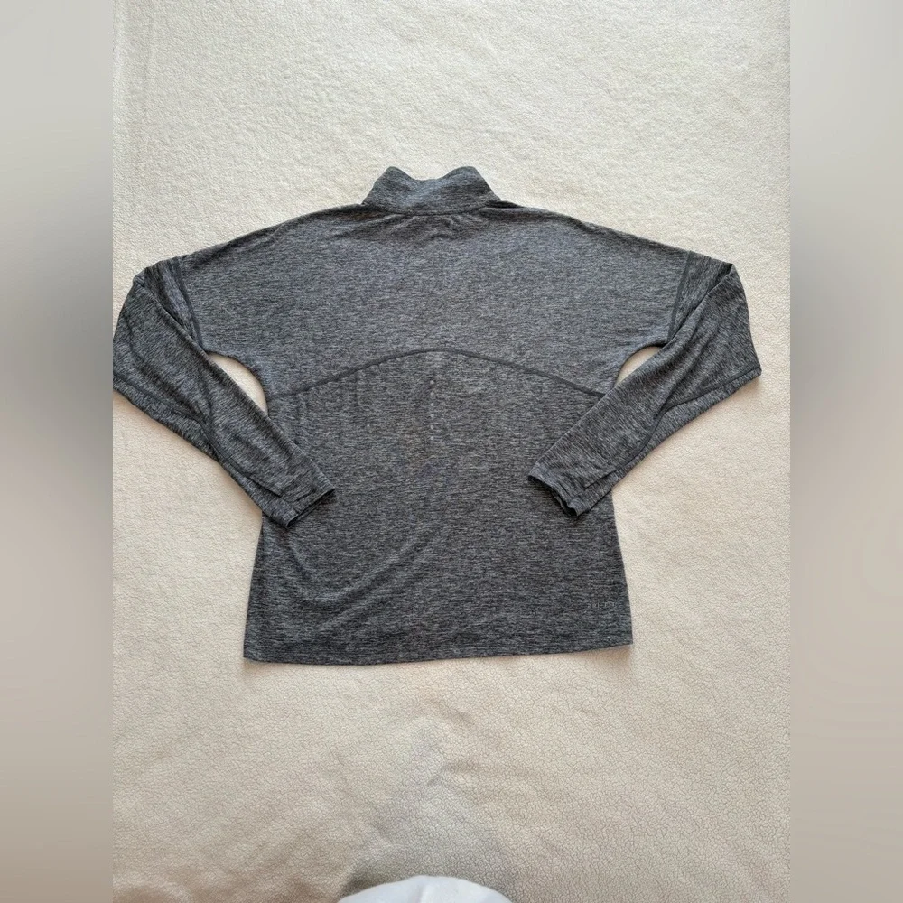 Nike 1/2 Zip Running Top - Size Small. - Picture 7 of 14